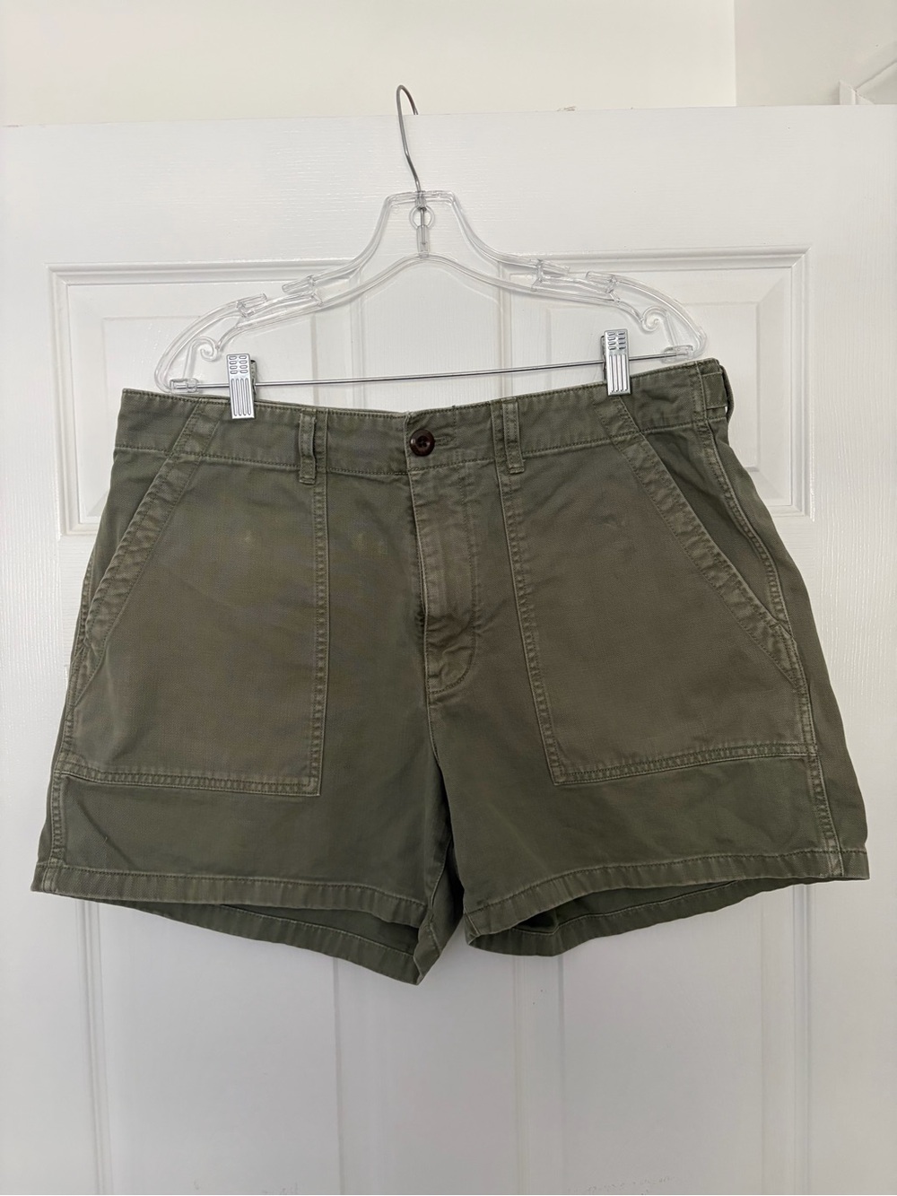 Madewell Olive Utility Patch-Pocket Shorts